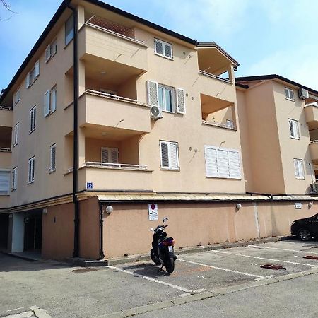Apartman Izabela Medulin Exterior foto